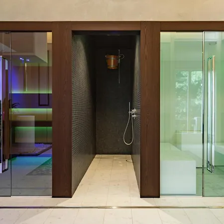 Palace Grand Hotel 4*