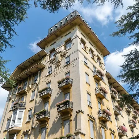 Palace Grand