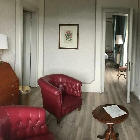 Palace Grand Hotel 4*