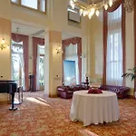 Hotell Palace Grand