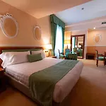 Palace Grand Hotell