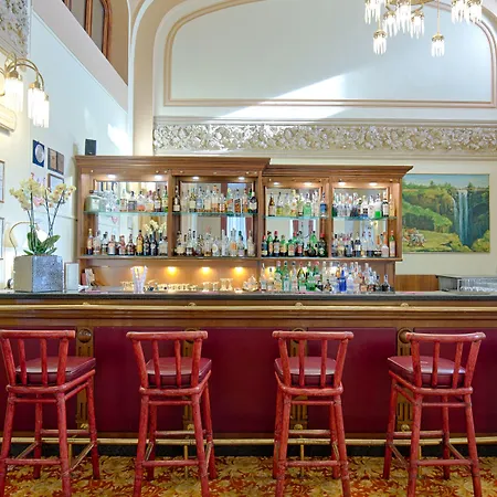 Palace Grand Отель