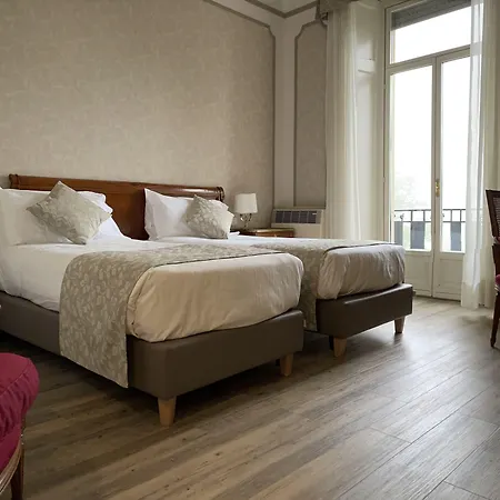 Palace Grand Отель 4*