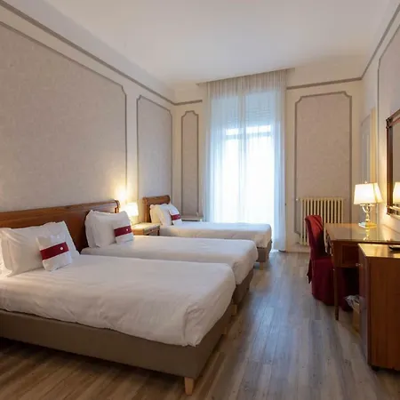 Palace Grand Hotel