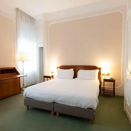 Palace Grand 4*